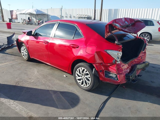 Toyota COROLLA LE 2019 5YFBURHE8KP888054 Image 3