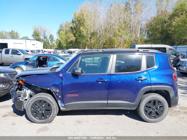 ZACCJBCB7JPH84577 Jeep Renegade Trailhawk 4x4