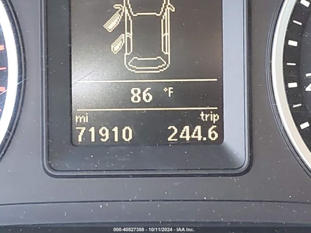 WVGAV7AX7FW557628 Volkswagen TIGUAN S