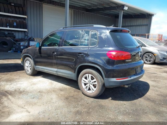WVGAV7AX7FW557628 Volkswagen TIGUAN S