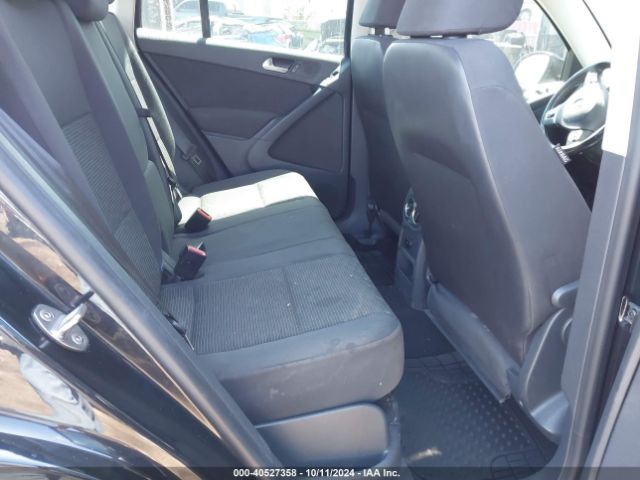 WVGAV7AX7FW557628 Volkswagen TIGUAN S
