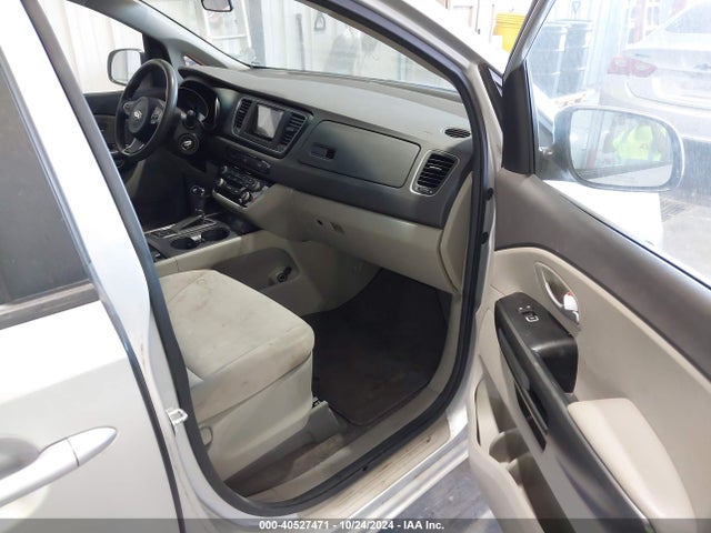 KIA SEDONA LX 2015 KNDMB5C18F6036263 Image 5