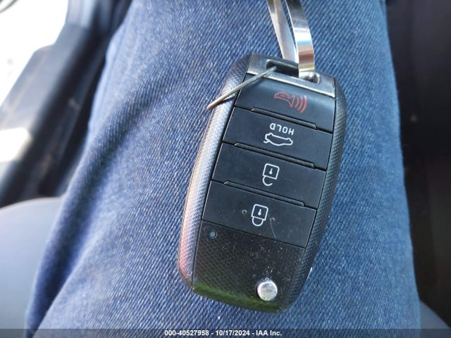KIA Optima Lx 2015 KNAGM4A78F5662164 Image 11