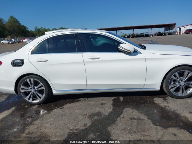 55SWF4JB0HU179958 Mercedes-Benz C 300 Luxury/sport