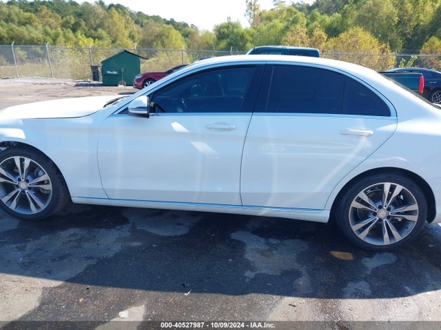 55SWF4JB0HU179958 Mercedes-Benz C 300 Luxury/sport