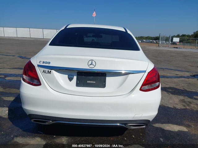55SWF4JB0HU179958 Mercedes-Benz C 300 Luxury/sport