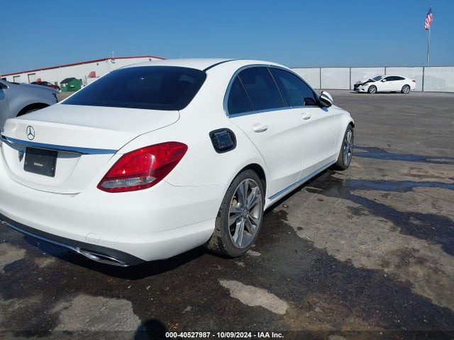 55SWF4JB0HU179958 Mercedes-Benz C 300 Luxury/sport