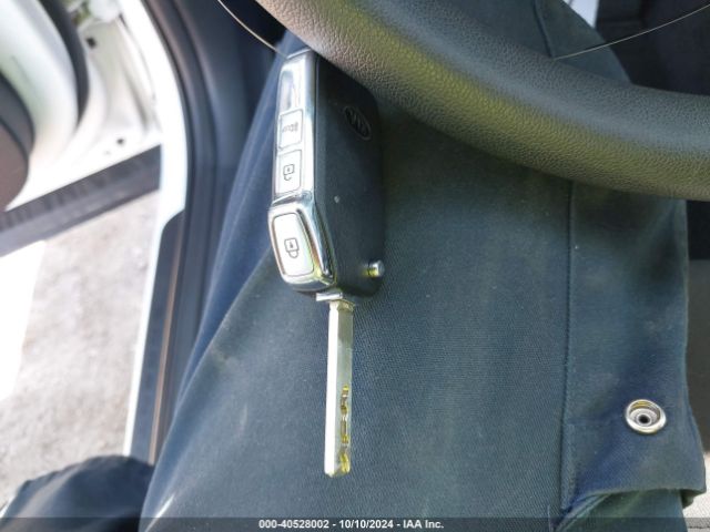 5XYRG4LC1MG066525 KIA SORENTO LX