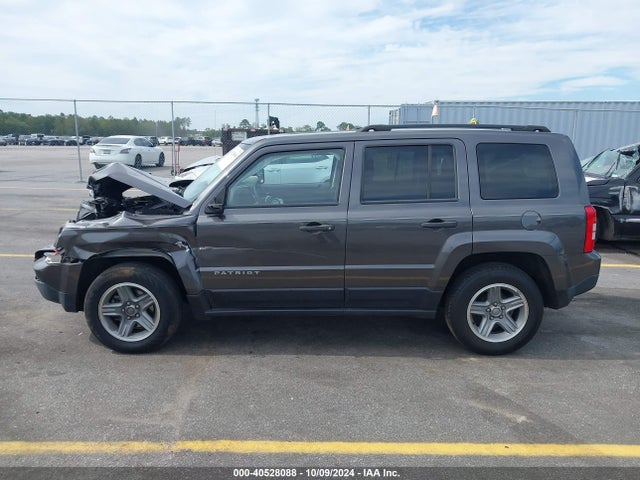 1C4NJPBA6GD677865 Jeep Patriot Sport