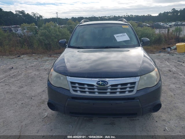40528101 :رقم المزاد ، JF2SHADC8DH440648 vin ، 2013 Subaru Forester 2.5x Premium مزاد بيع
