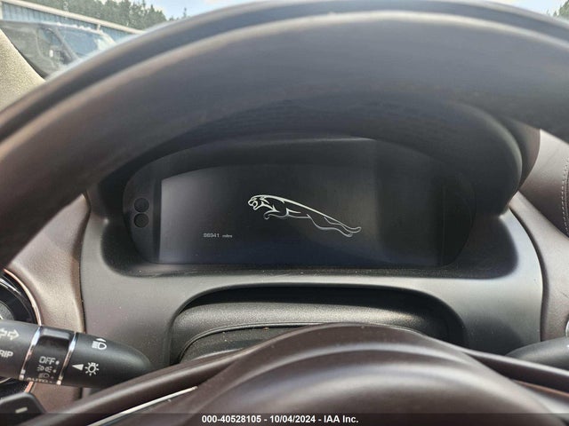 2011 JAGUAR XJ SAJWA2GB8BLV13123 Photo 6