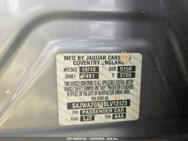 2011 JAGUAR XJ SAJWA2GB8BLV13123 Photo 8
