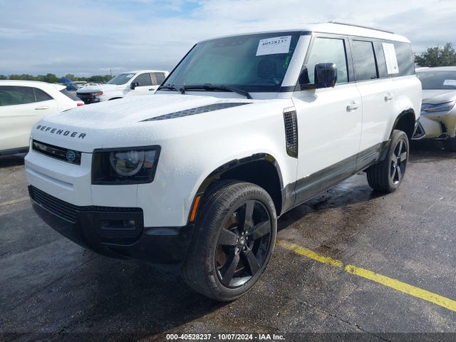 SALE2FEU6R2253672 Land Rover Defender 130 P400 X-dynamic Se