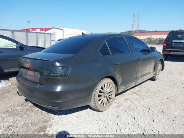 3VWL17AJ9EM390236 Volkswagen Jetta 1.8t Sel