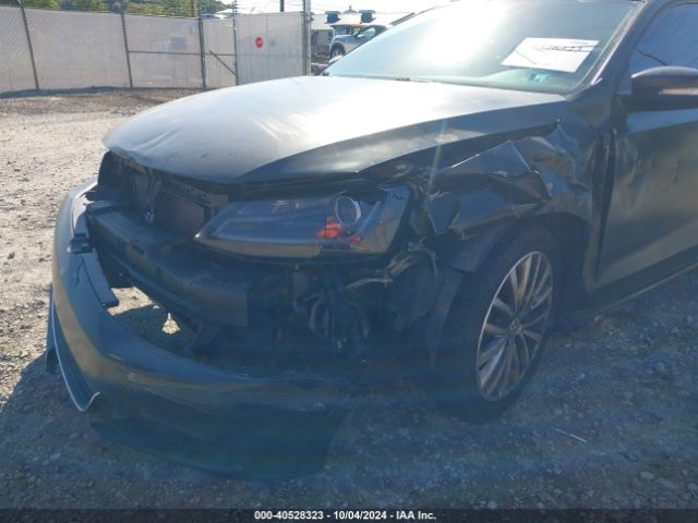 3VWL17AJ9EM390236 Volkswagen Jetta 1.8t Sel