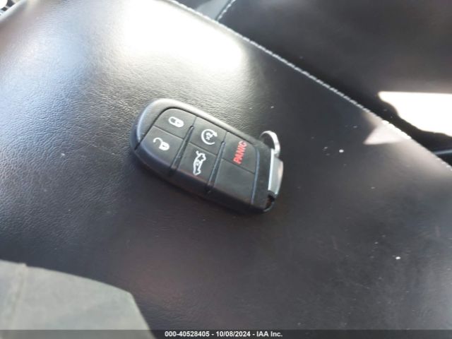 2C3CCABT0JH283471 Chrysler 300 300s