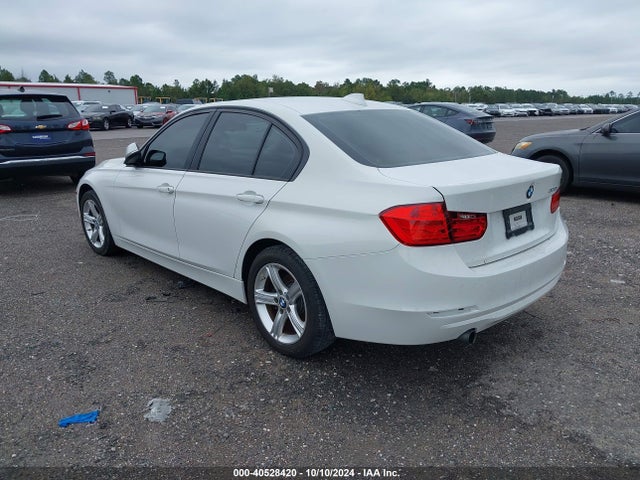 WBA3B1C5XEK133068 BMW 320i