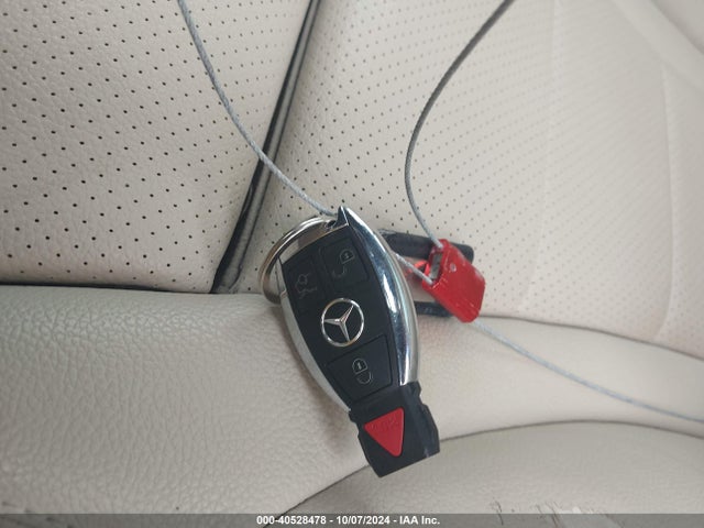 WDC0G4JB8KV125699 Mercedes-Benz GLC 300
