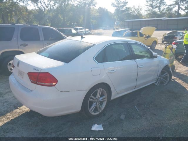1VWBN7A3XEC011926 Volkswagen Passat 2.0l Tdi Se