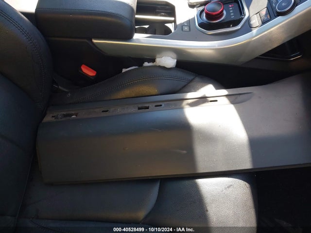 SALVP2BG2FH045967 Land Rover Range Rover Evoque Pure