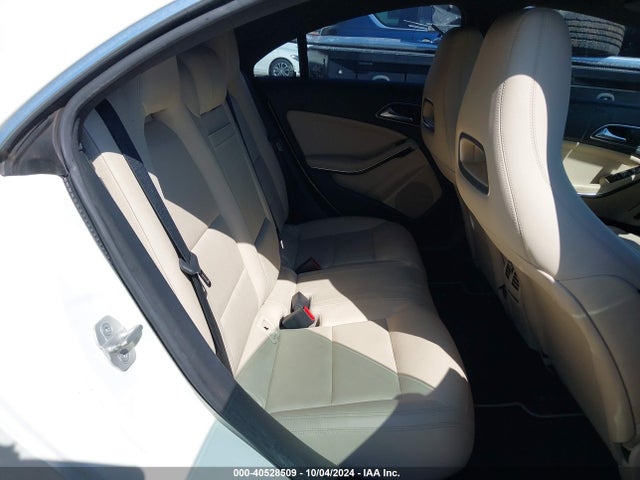 Mercedes-Benz CLA 250 2018 WDDSJ4EB8JN560348 Image 8