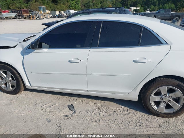 Chevrolet MALIBU LS 2015 1G11B5SL6FU109995 Image 14