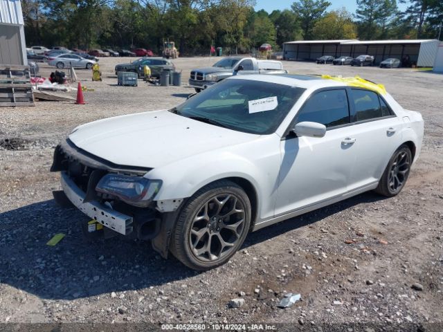2C3CCABG4FH903913 Chrysler 300 300s