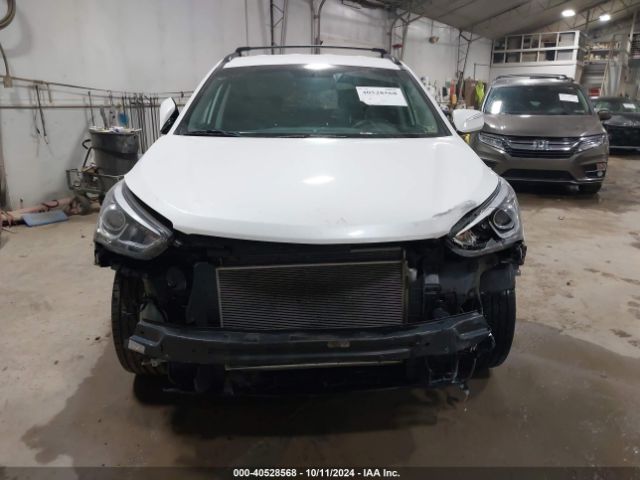 5NMZUDLB7JH102994 Hyundai Santa Fe Sport 2.4l