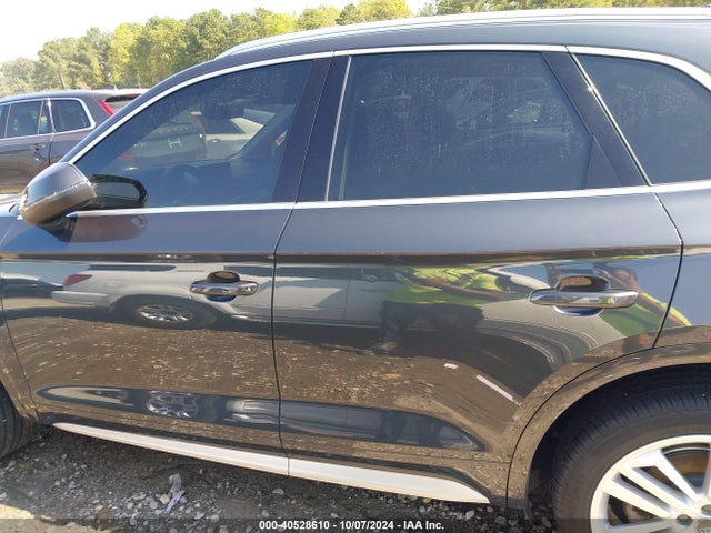 WA1BNAFY6J2020282 Audi Q5 2.0t Premium/2.0t Tech Premium