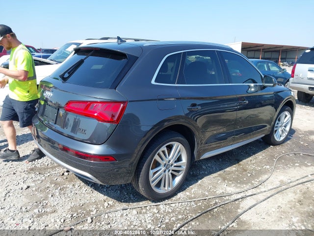 WA1BNAFY6J2020282 Audi Q5 2.0t Premium/2.0t Tech Premium