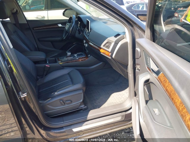 WA1BNAFY6J2020282 Audi Q5 2.0t Premium/2.0t Tech Premium