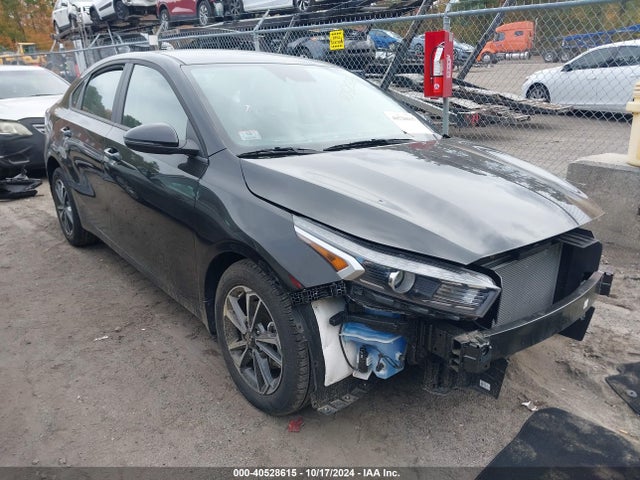 3KPF24AD1PE642421 KIA Forte Lxs