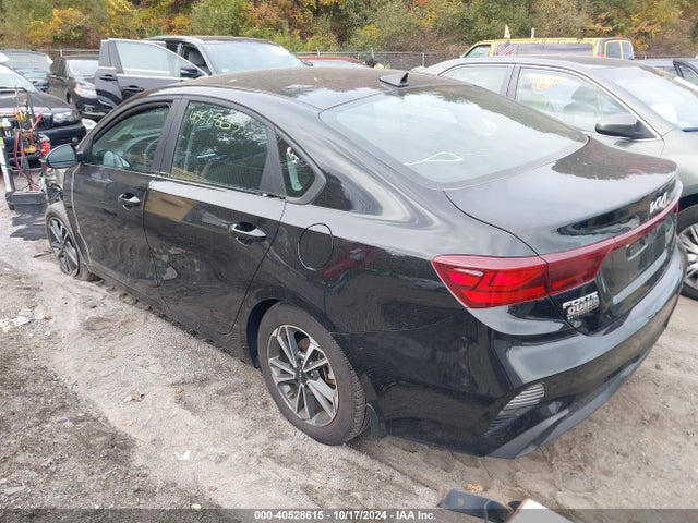 3KPF24AD1PE642421 KIA Forte Lxs