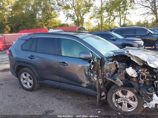 2T3W1RFV1LC055007 Toyota Rav4 Xle