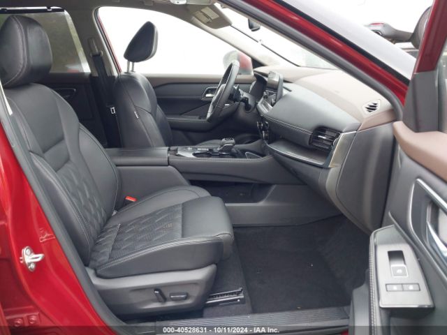 JN8AT3DC2MW102733 Nissan Rogue Platinum Fwd