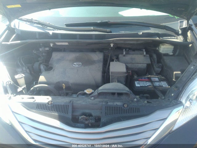 Toyota Sienna Xle 8 Passenger 2015 5TDYK3DC9FS665259 Image 10