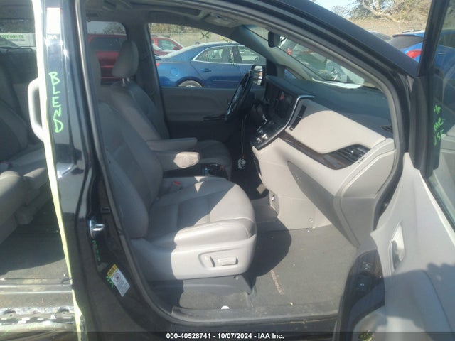 Toyota Sienna Xle 8 Passenger 2015 5TDYK3DC9FS665259 Image 5