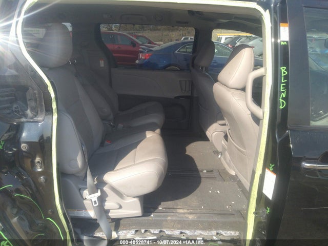 Toyota Sienna Xle 8 Passenger 2015 5TDYK3DC9FS665259 Image 8