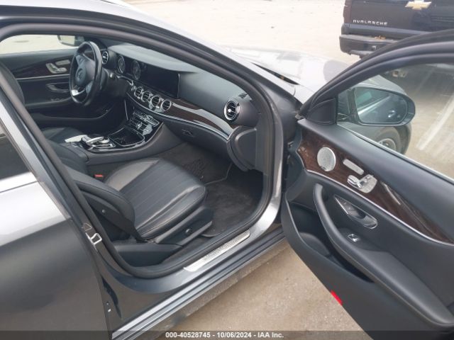 WDDZH6GB1HA200598 Mercedes-Benz E 400 4matic