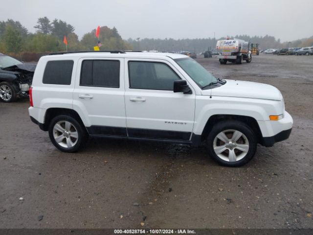 1C4NJPFA3GD609131 Jeep Patriot Latitude