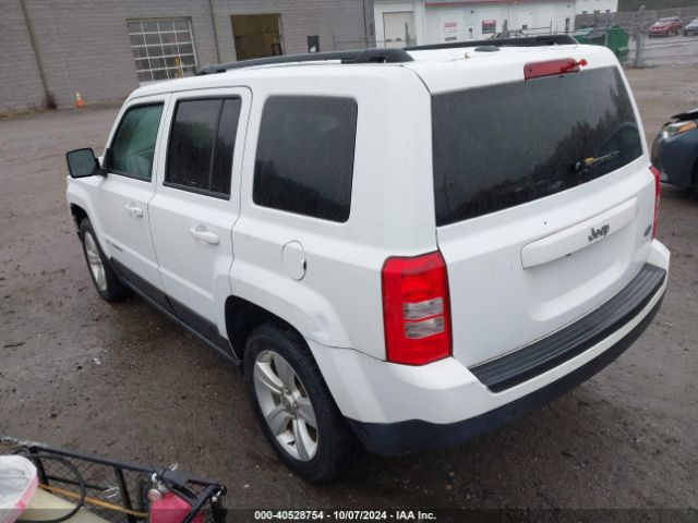 1C4NJPFA3GD609131 Jeep Patriot Latitude