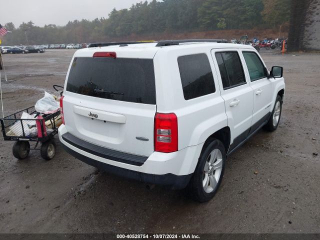 1C4NJPFA3GD609131 Jeep Patriot Latitude