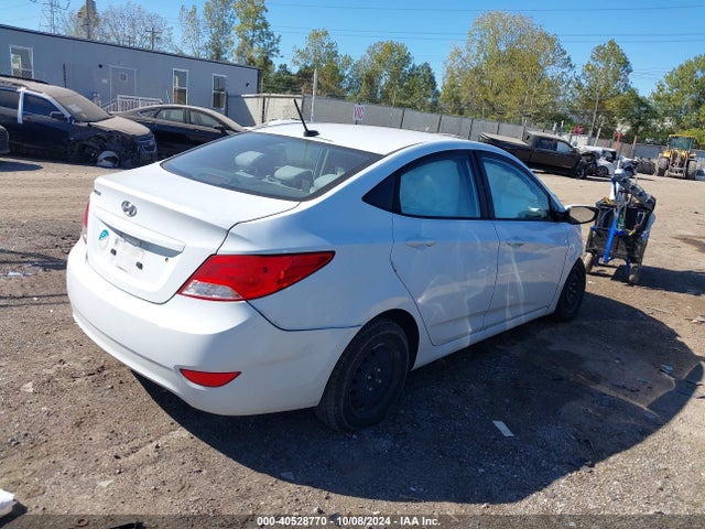 Hyundai ACCENT SE 2017 KMHCT4AE3HU276386 Image 4