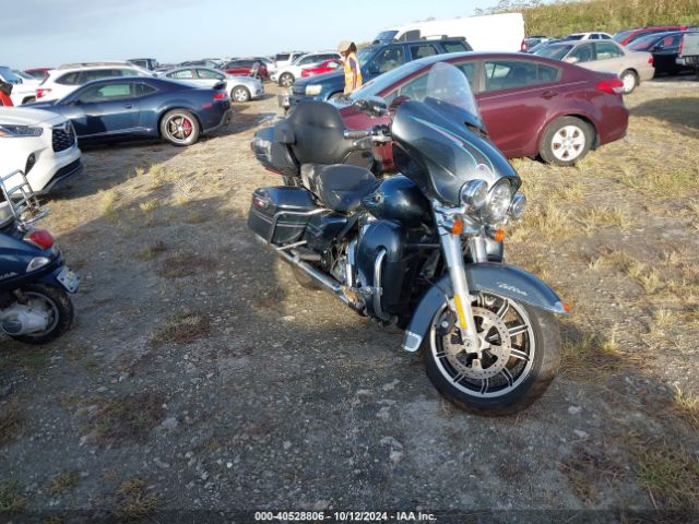 2015 HARLEY-DAVIDSON FLHTCU 1HD1FCM12FB645526