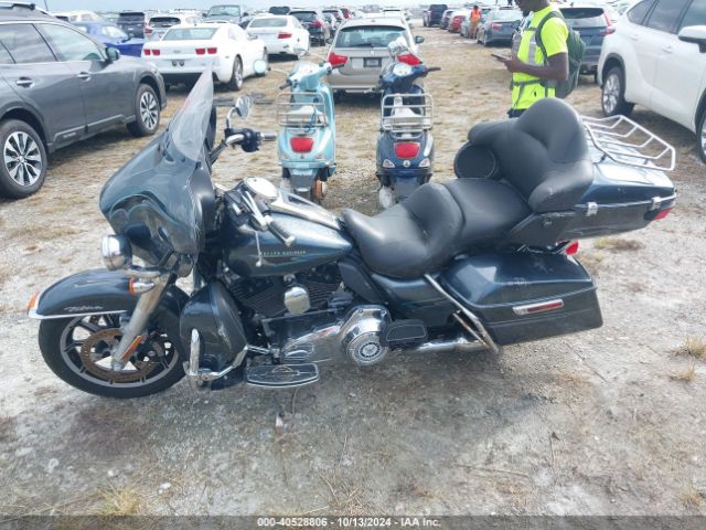2015 HARLEY-DAVIDSON FLHTCU 1HD1FCM12FB645526 Photo 8