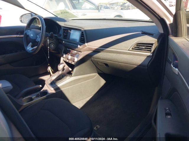 2020 HYUNDAI ELANTRA 5NPD84LF3LH584418 Photo 4