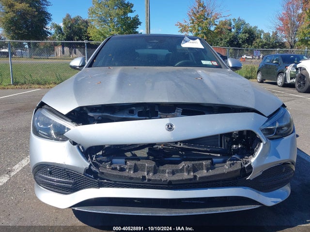 W1KAF4HB2NR052576 Mercedes-Benz C 300 4matic