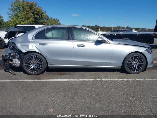 W1KAF4HB2NR052576 Mercedes-Benz C 300 4matic