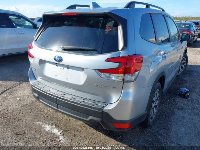 JF2SKAJC0MH482964 Subaru Forester Premium