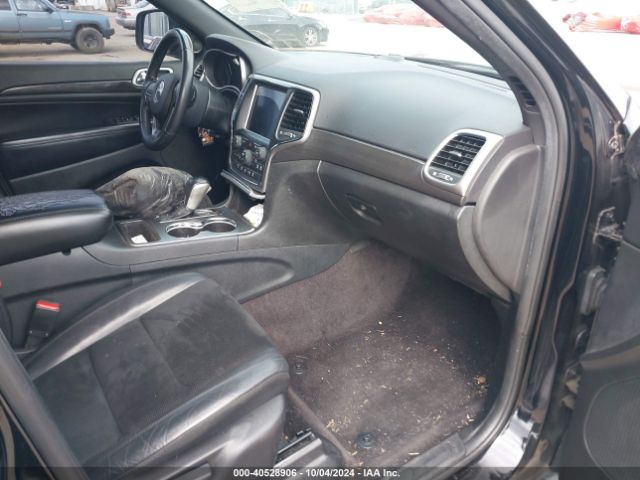 1C4RJFAG1JC351728 Jeep Grand Cherokee Laredo E 4x4